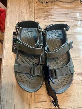 Rugged shark sandals